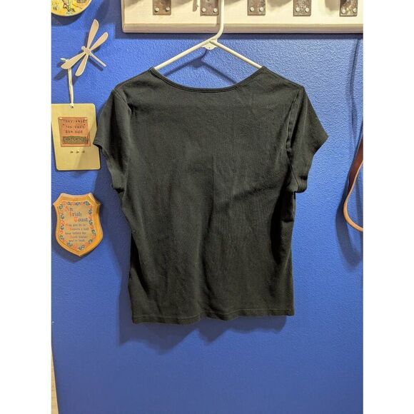 Sz XL V-Neck Tee w/ Lace Collar - Picture 4 of 7